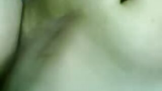 Розпещений чорний Аматорський шовковистий чорний рот відео еротика трахає величезний пеніс, перш ніж осідлати його